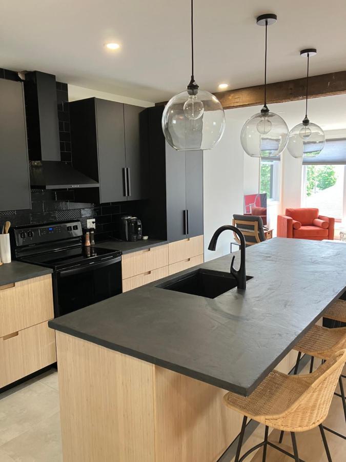 Appartamento Yin Et Yang Sainte-Anne-de-Beaupré Esterno foto